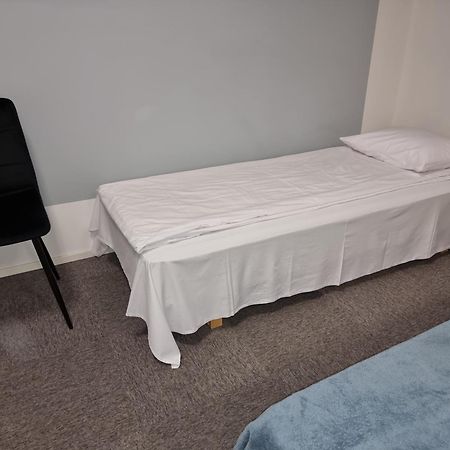 Room Near City Center Harbour 塔林 外观 照片