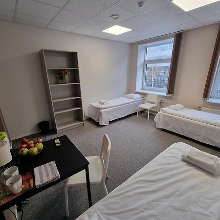 Room Near City Center Harbour 塔林 外观 照片