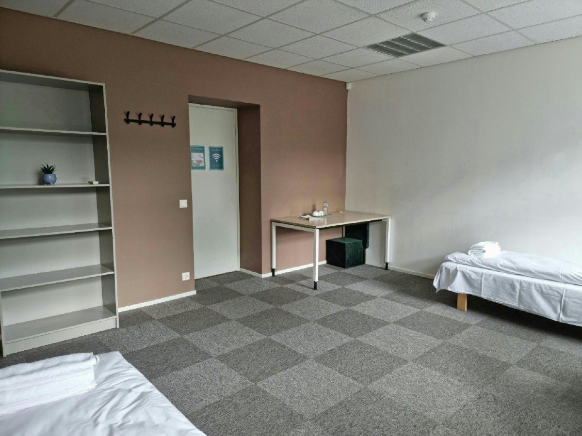 Room Near City Center Harbour 塔林 外观 照片