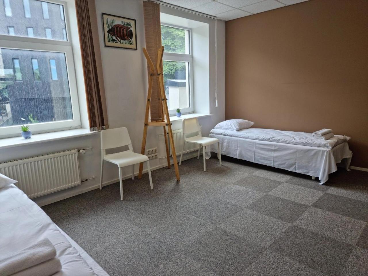 Room Near City Center Harbour 塔林 外观 照片