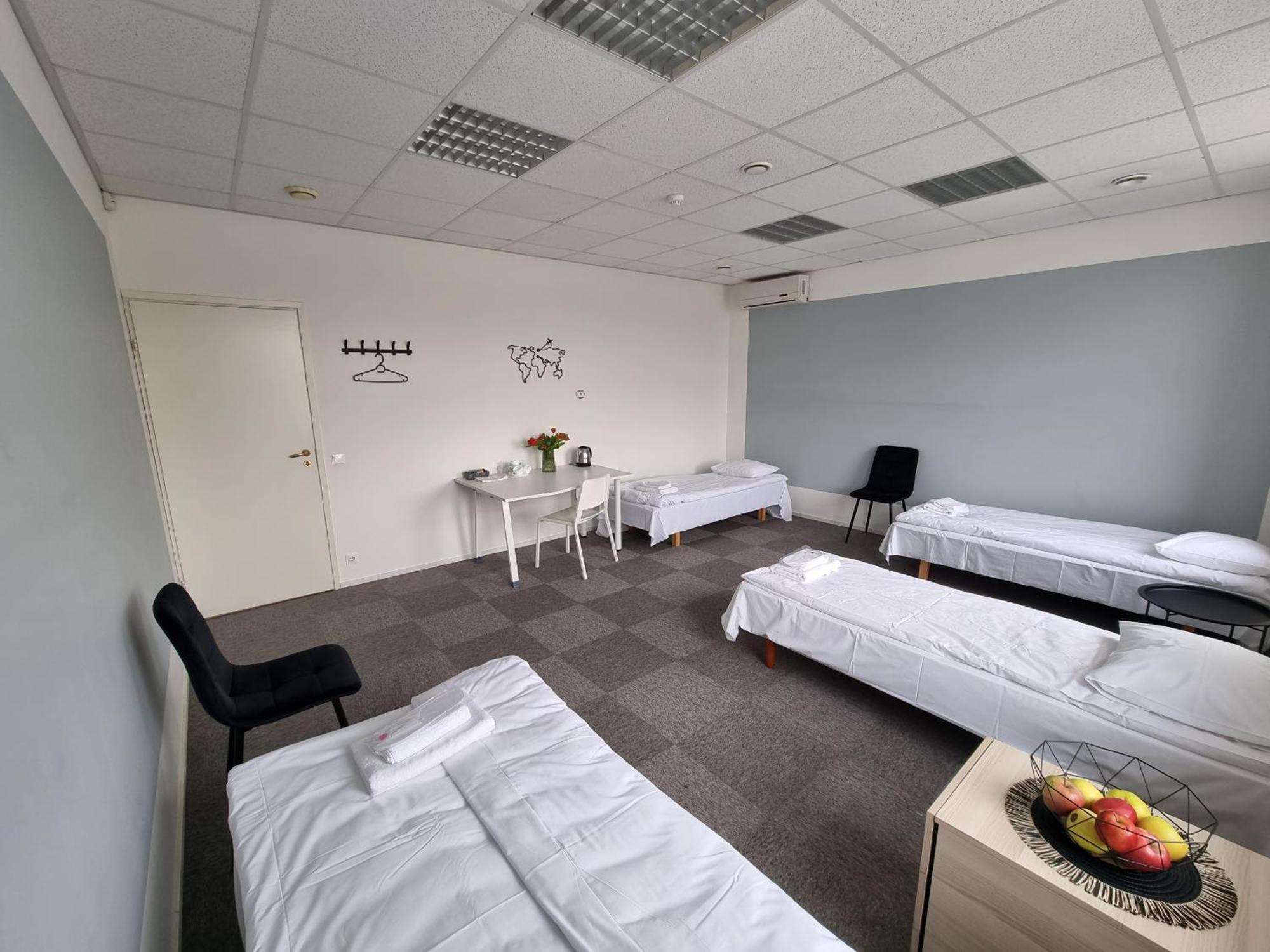 Room Near City Center Harbour 塔林 外观 照片