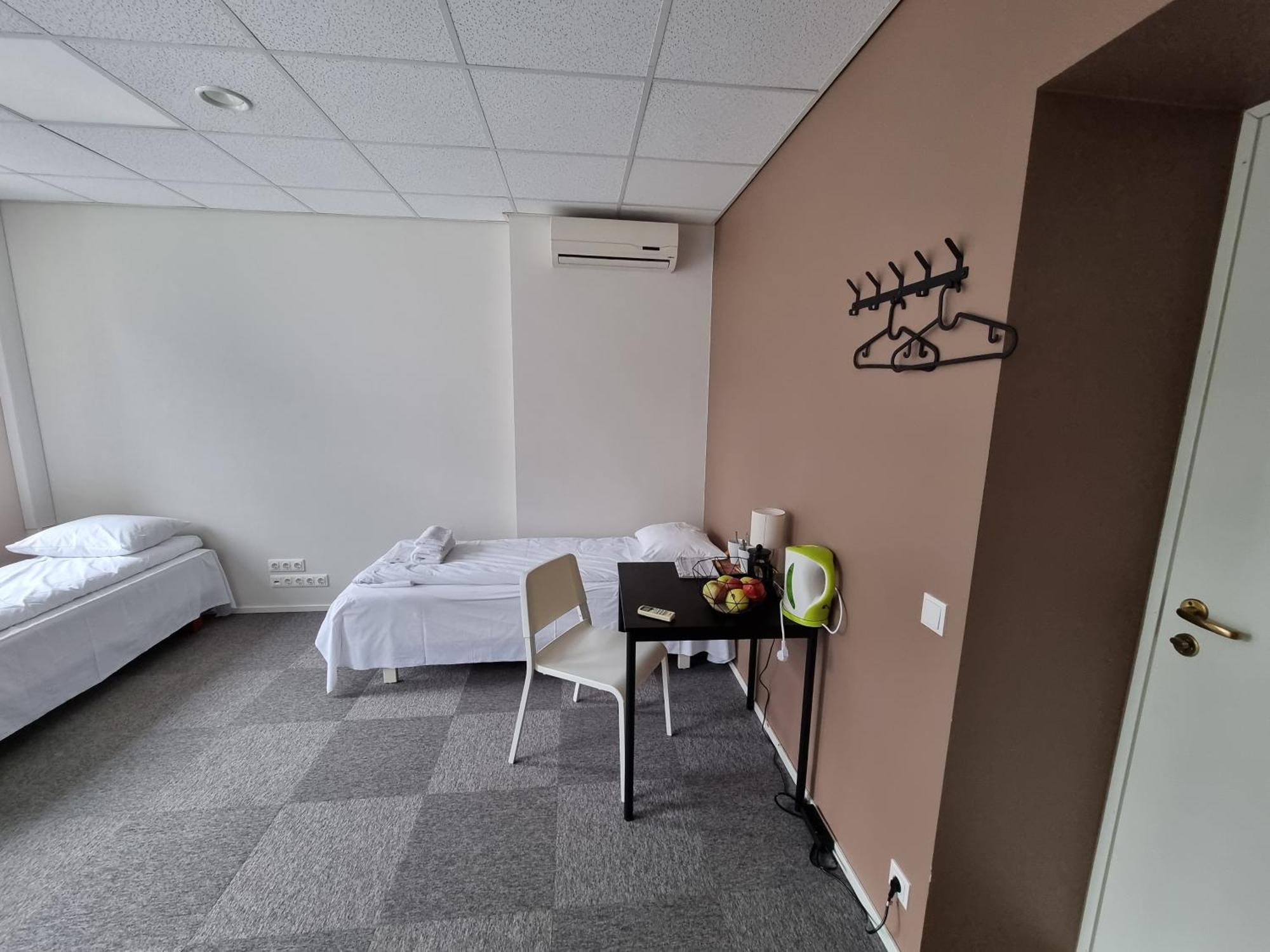 Room Near City Center Harbour 塔林 外观 照片